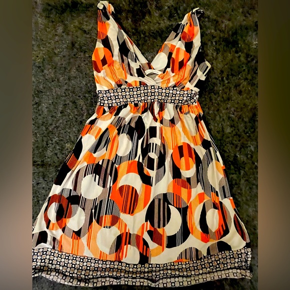 Fun, Flirty, and Bright Charlotte Russe Sundress - Picture 3 of 4